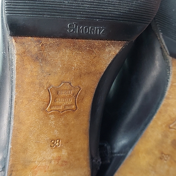 St. Moritz Chic Black Leather Knee-High Boots - Picture 9 of 12